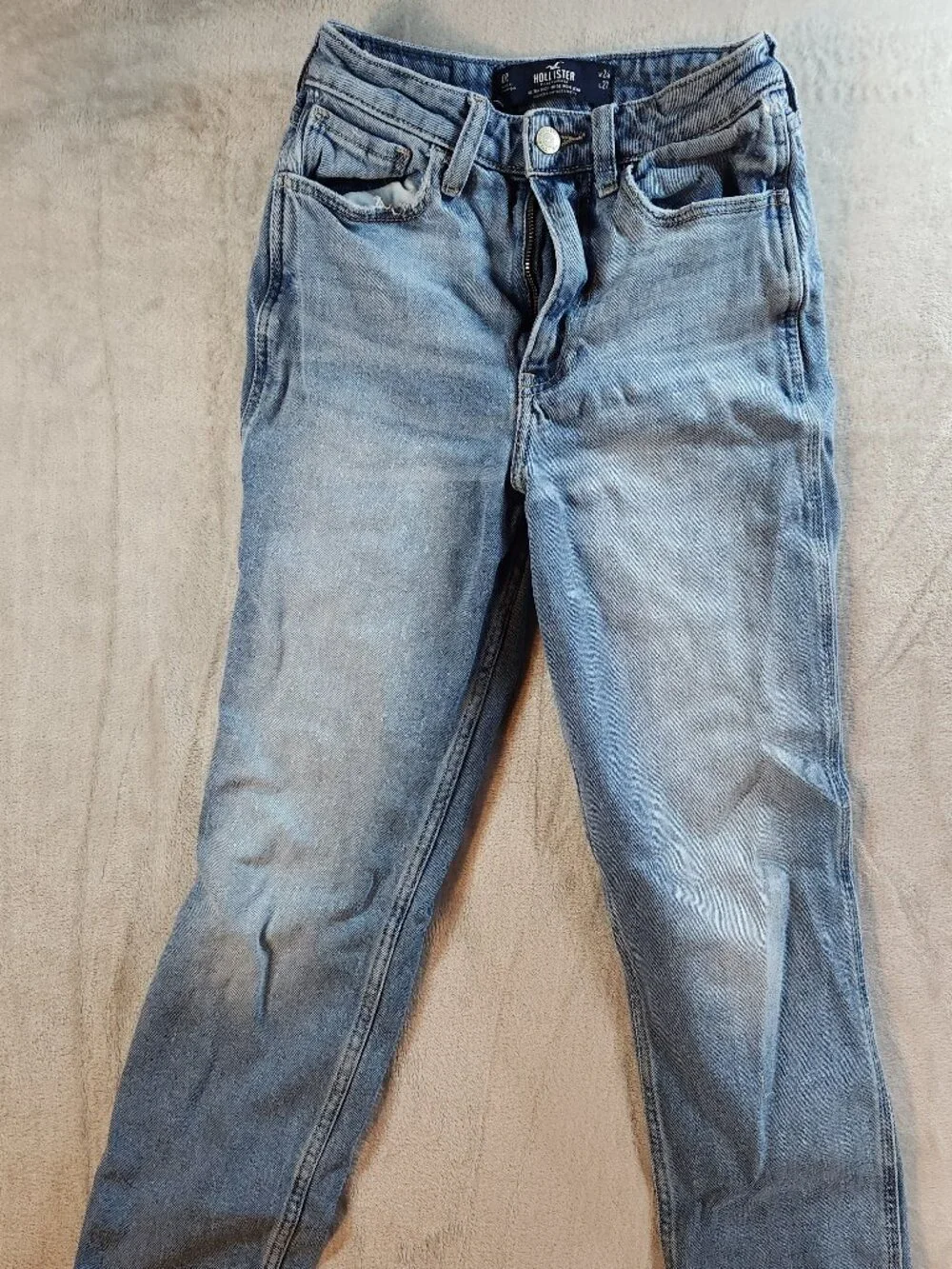 HOLLISTER ULTRA HIGH-RISE MOM JEAN WOMEN'S 24X27